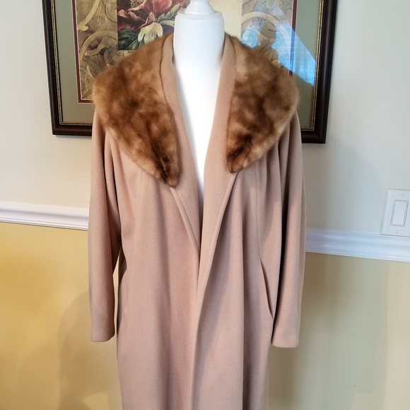 Vintage Jackets & Blazers - 1940s Vintage Coat Cashmere w/ Mink Collar